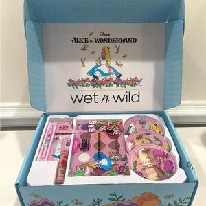 Wet n Wild Alice in Wonderland Makeup Collection